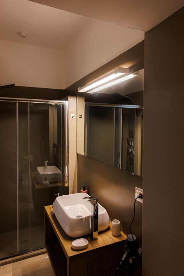 Next To Sea Apartment Crotone Bagian luar foto